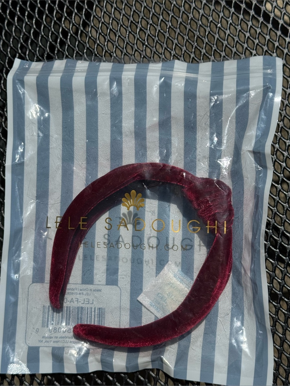 Lele Sadoughi Velvet Knotted Headband - Burgundy